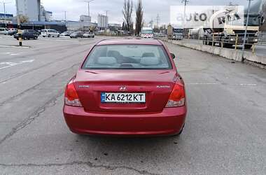 Седан Hyundai Elantra 2003 в Киеве