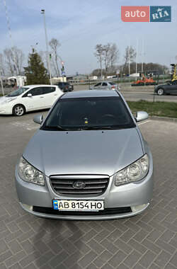 Седан Hyundai Elantra 2008 в Виннице