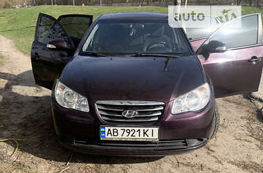 Седан Hyundai Elantra 2010 в Виннице