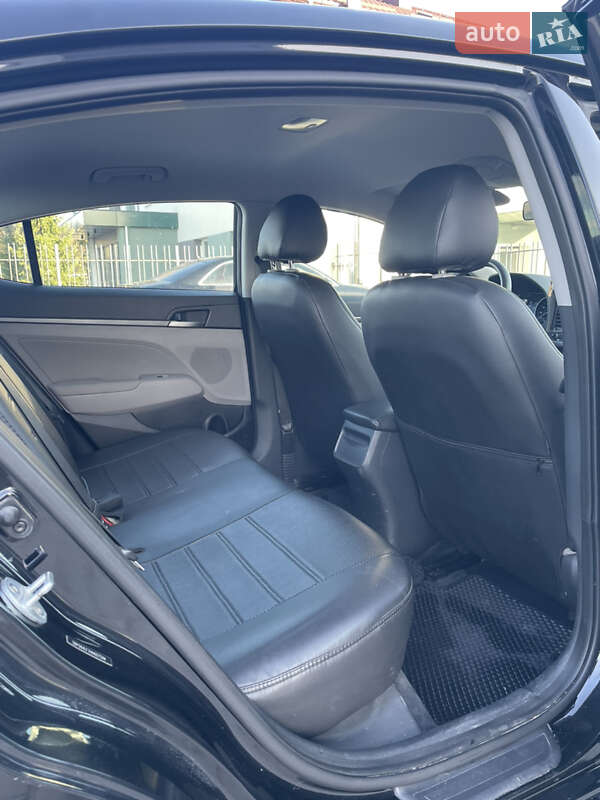 Седан Hyundai Elantra 2016 в Львове фото 8 Седан Hyundai Elantra 2016 в Львове