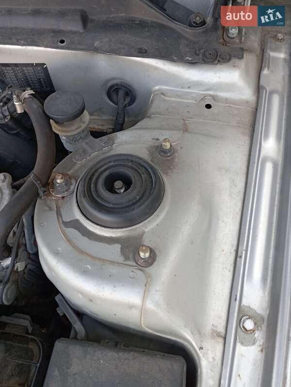 Седан Hyundai Elantra 2003 в Кременчуге