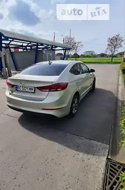 Hyundai Elantra 2018