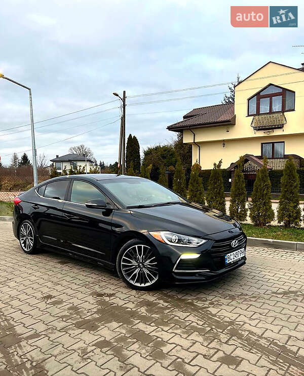 Седан Hyundai Elantra 2017 в Киеве