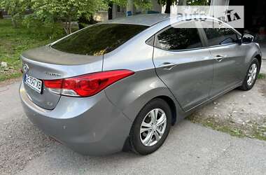 Седан Hyundai Elantra 2012 в Днепре