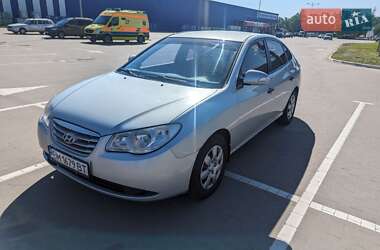 Седан Hyundai Elantra 2010 в Днепре