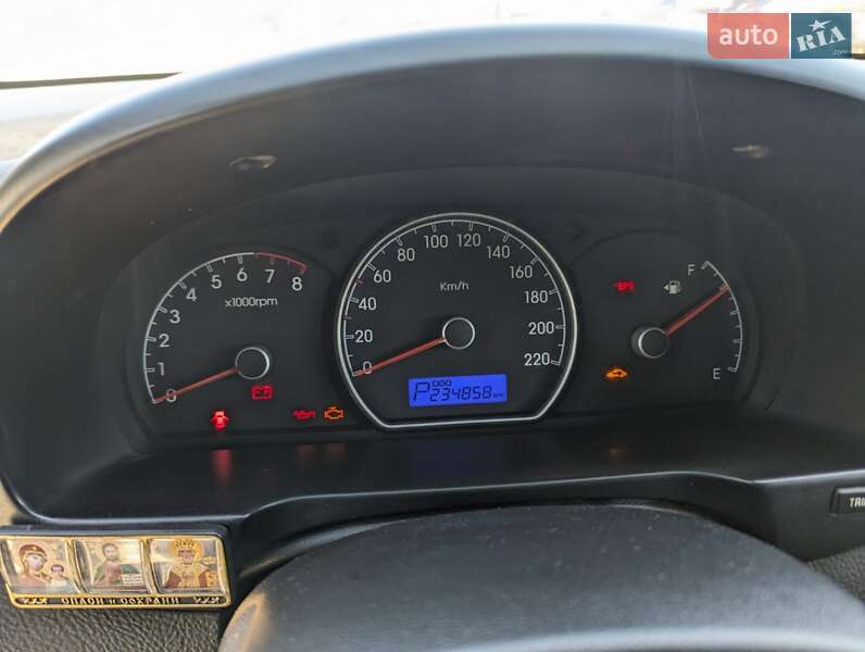 Седан Hyundai Elantra 2010 в Днепре