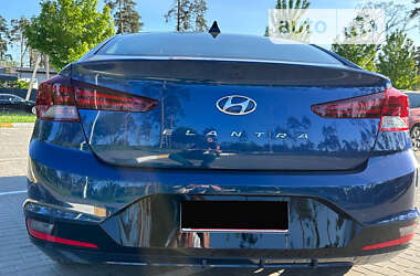 Седан Hyundai Elantra 2020 в Ирпене