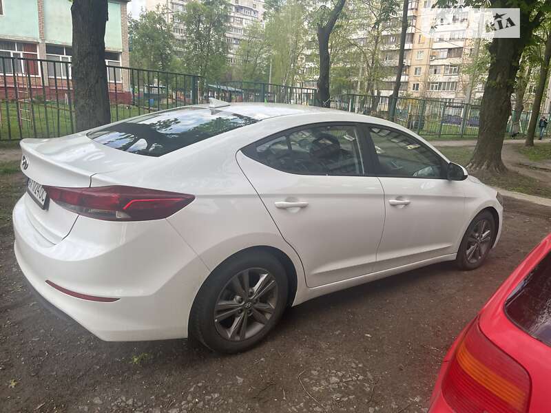 Седан Hyundai Elantra 2017 в Харкові