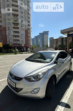 Седан Hyundai Elantra 2012 в Києві