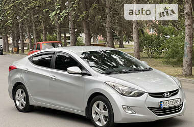 Седан Hyundai Elantra 2013 в Дніпрі