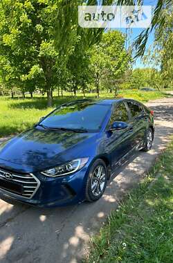 Седан Hyundai Elantra 2016 в Рівному