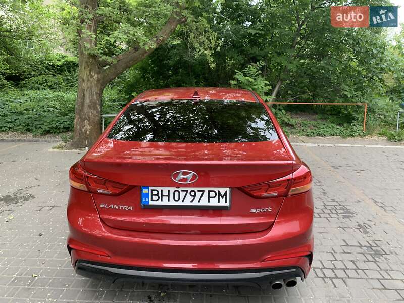 Седан Hyundai Elantra 2017 в Одессе