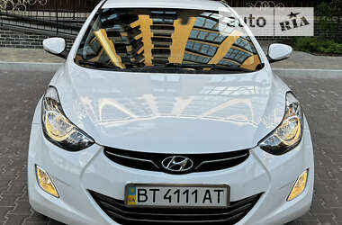 Седан Hyundai Elantra 2013 в Киеве