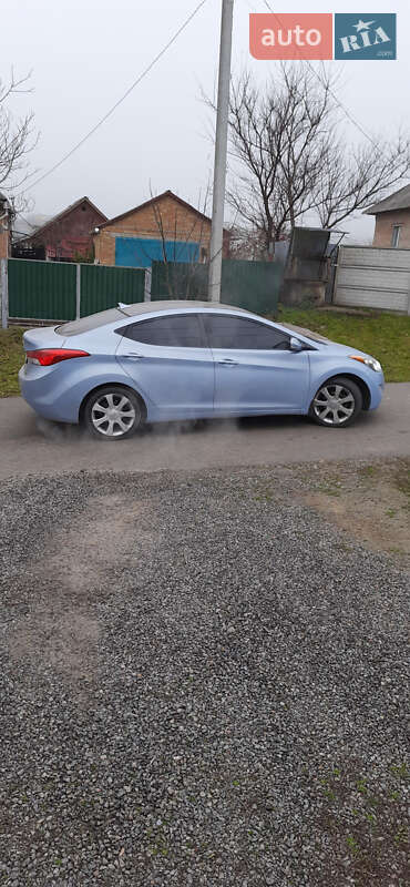 Седан Hyundai Elantra 2012 в Вороновиці