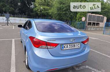 Седан Hyundai Elantra 2012 в Києві