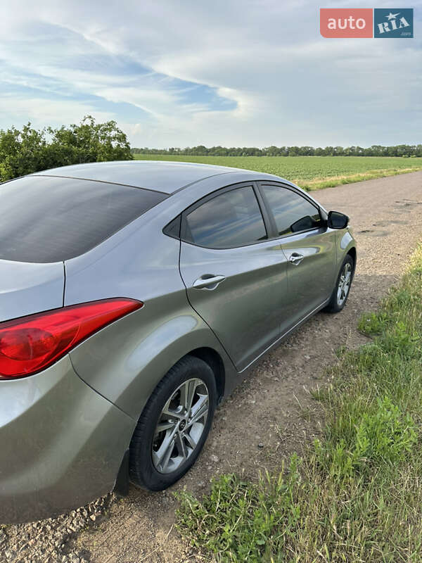 Седан Hyundai Elantra 2013 в Одессе