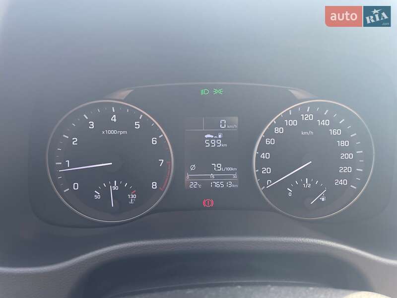 Седан Hyundai Elantra 2016 в Львове