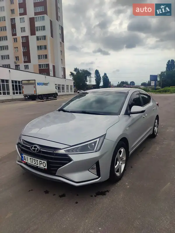Hyundai Elantra