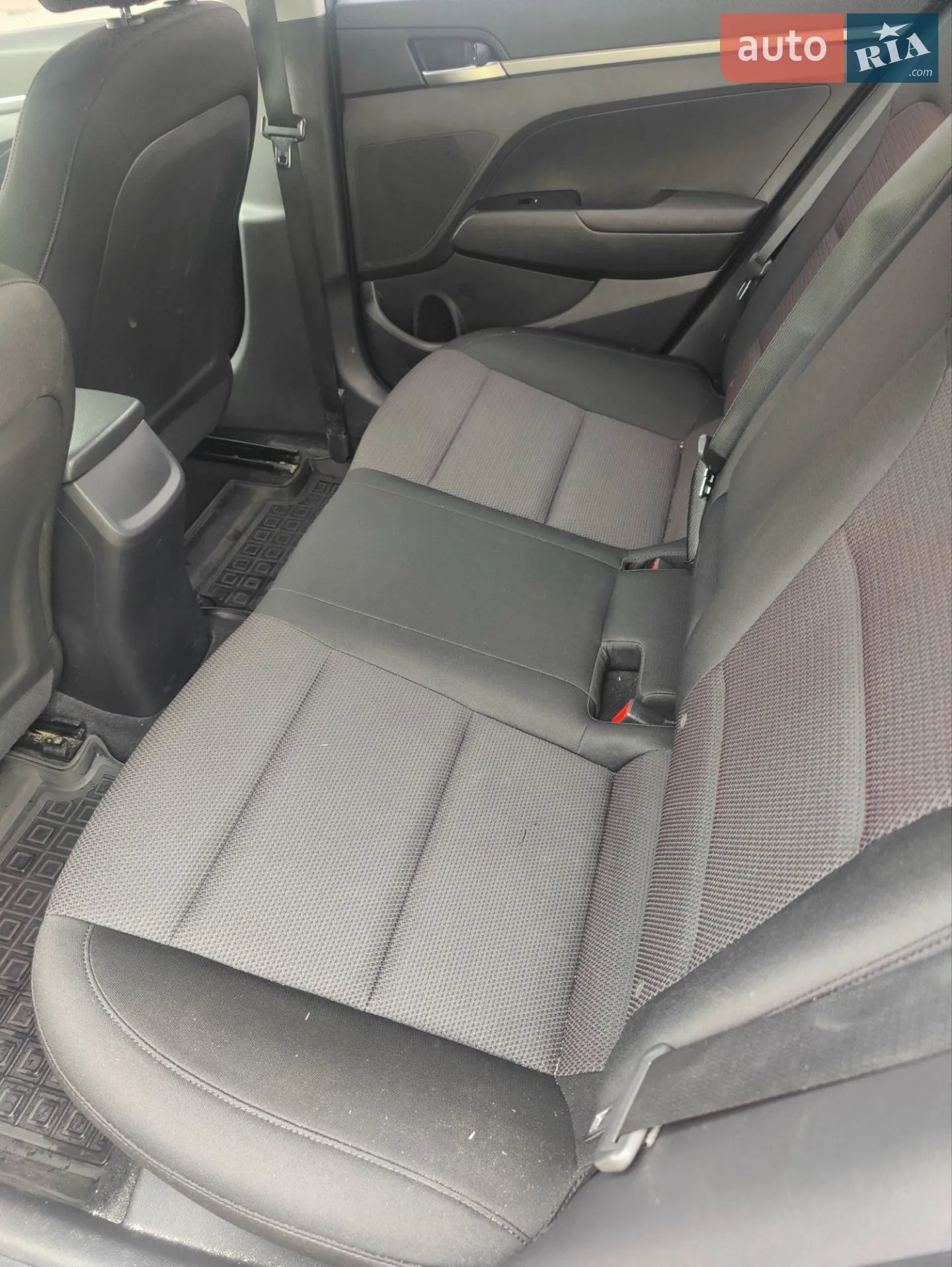 2019 Hyundai Elantra - мініатюра 5