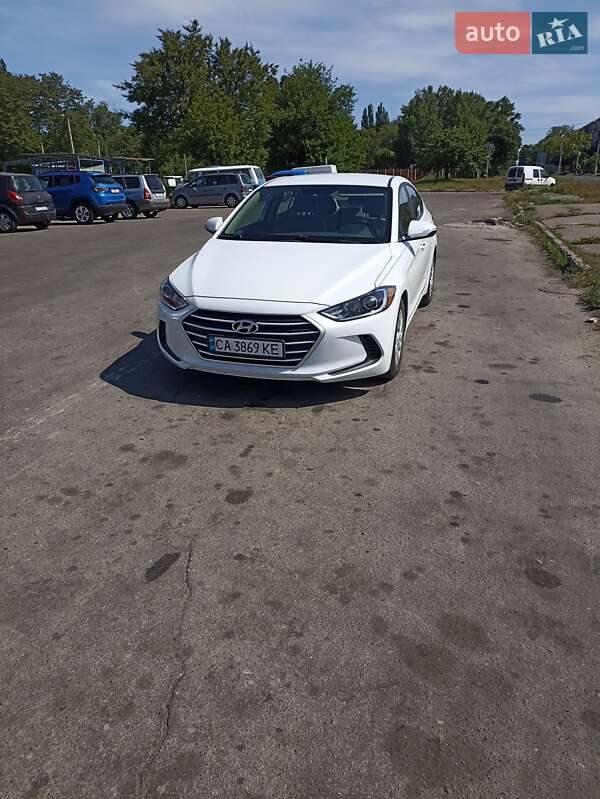 Hyundai Elantra 2017