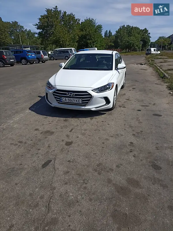 Hyundai Elantra