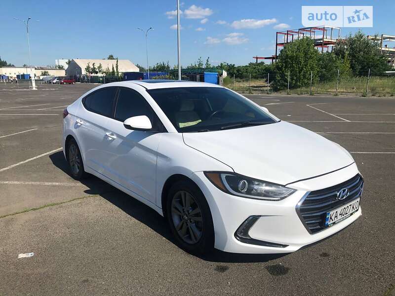 Седан Hyundai Elantra 2017 в Києві