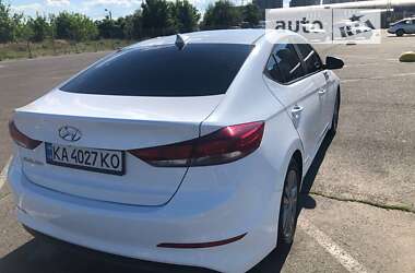 Седан Hyundai Elantra 2017 в Києві