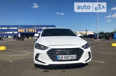 Седан Hyundai Elantra 2017 в Києві