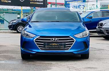 Седан Hyundai Elantra 2016 в Харкові