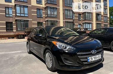 Хетчбек Hyundai Elantra 2015 в Чернігові