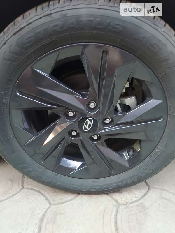 Седан Hyundai Elantra 2021 в Кривом Роге