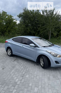 Седан Hyundai Elantra 2011 в Львові