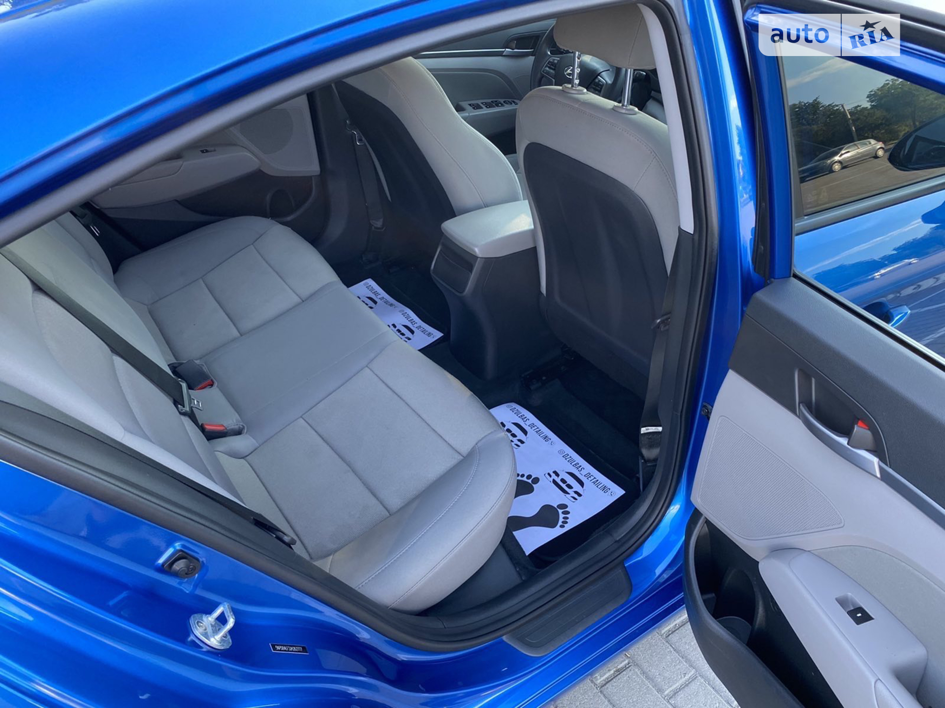 2017 Hyundai Elantra - мініатюра 10