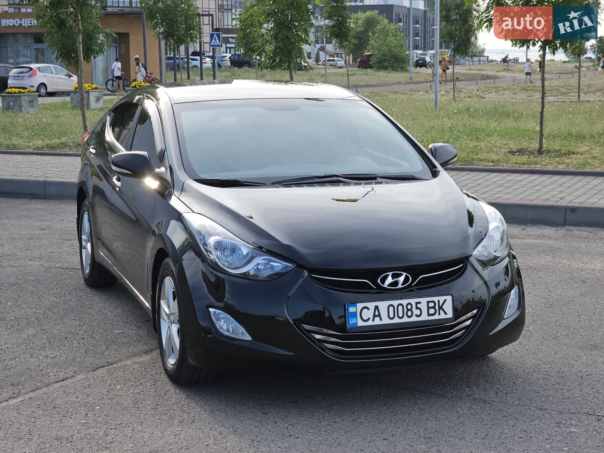 2012 Hyundai Elantra - фото 1