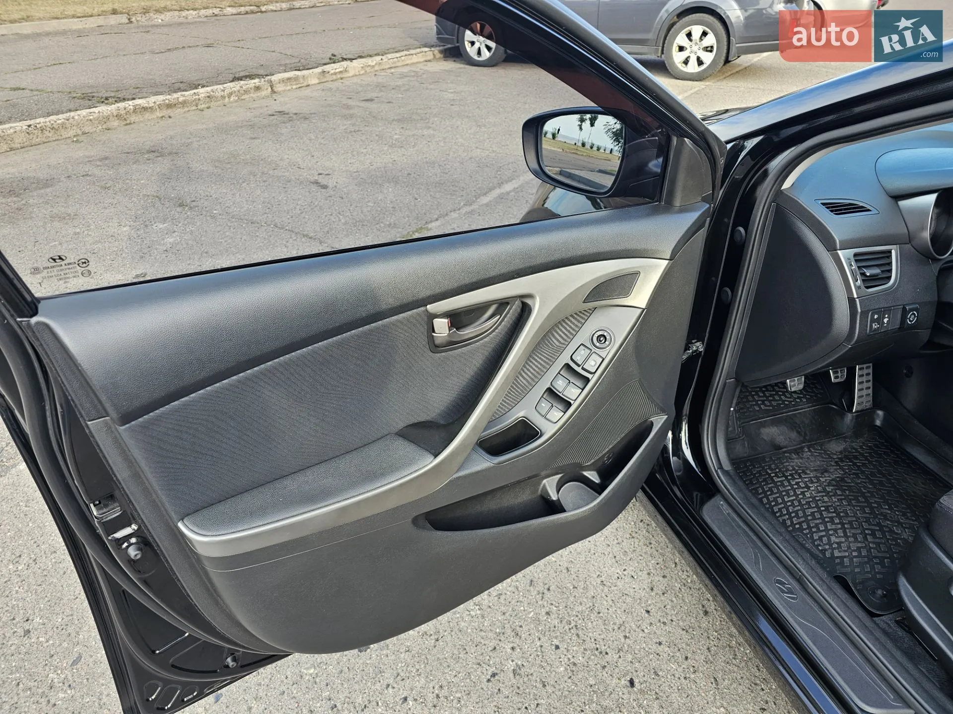 2012 Hyundai Elantra - мініатюра 22