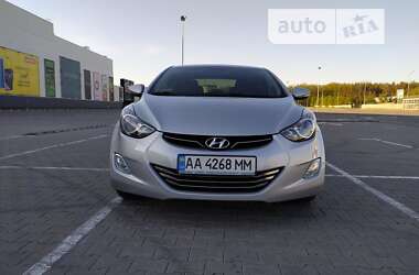 Седан Hyundai Elantra 2012 в Львове