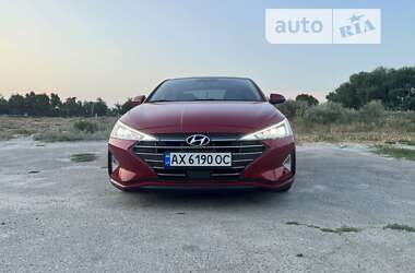 Седан Hyundai Elantra 2019 в Харкові