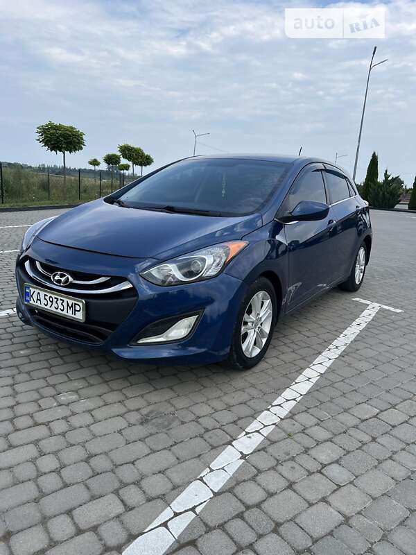 Хэтчбек Hyundai Elantra 2014 в 
