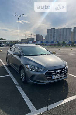 Седан Hyundai Elantra 2017 в Києві