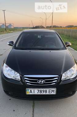 Седан Hyundai Elantra 2010 в Переяславі