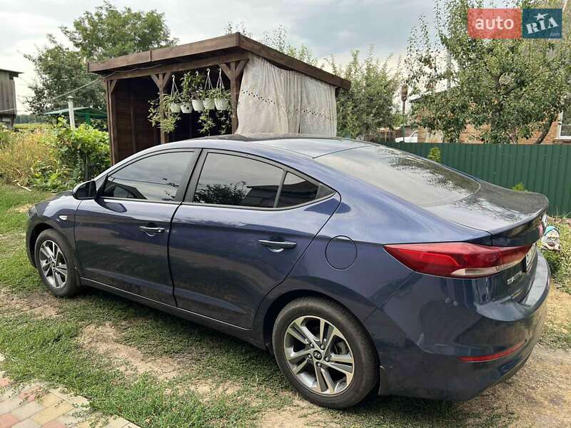 Седан Hyundai Elantra 2017 в Полтаві