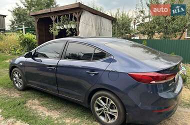 Седан Hyundai Elantra 2017 в 