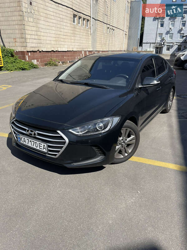 Hyundai Elantra 2017