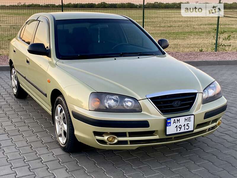 Седан Hyundai Elantra 2004 в Одесі