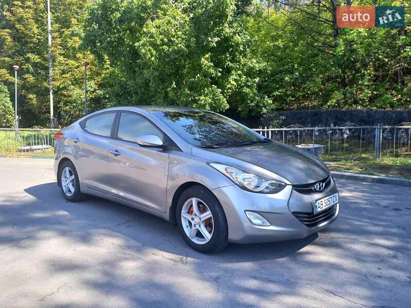 Седан Hyundai Elantra 2011 в Ямполі