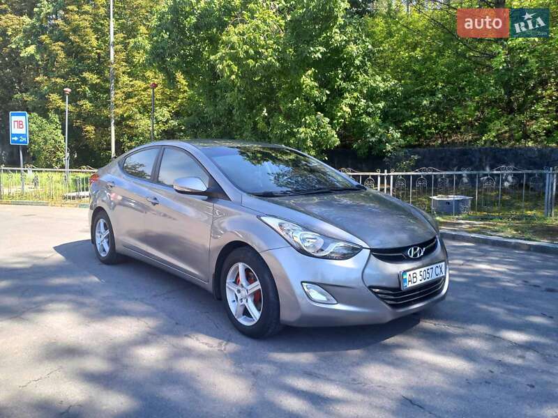 Седан Hyundai Elantra 2011 в Ямполі