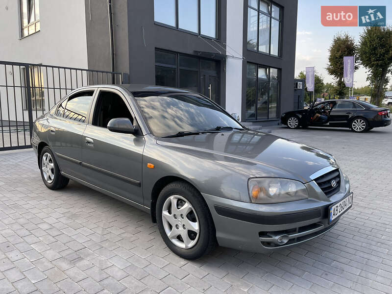 Седан Hyundai Elantra 2010 в Виннице