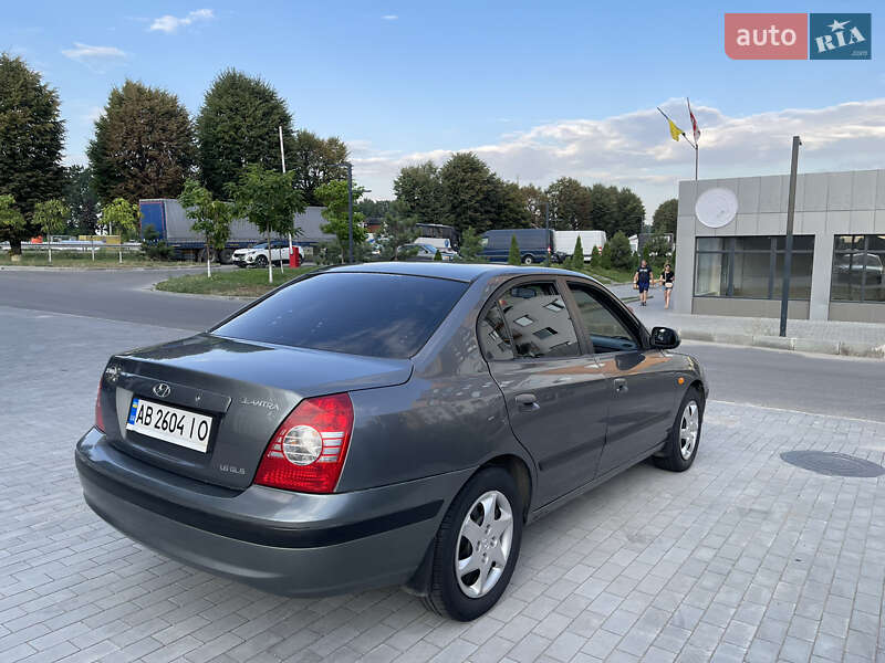 Седан Hyundai Elantra 2010 в Виннице