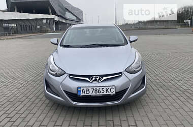 Седан Hyundai Elantra 2015 в Львове