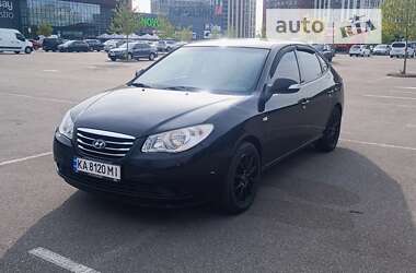 Седан Hyundai Elantra 2011 в Киеве